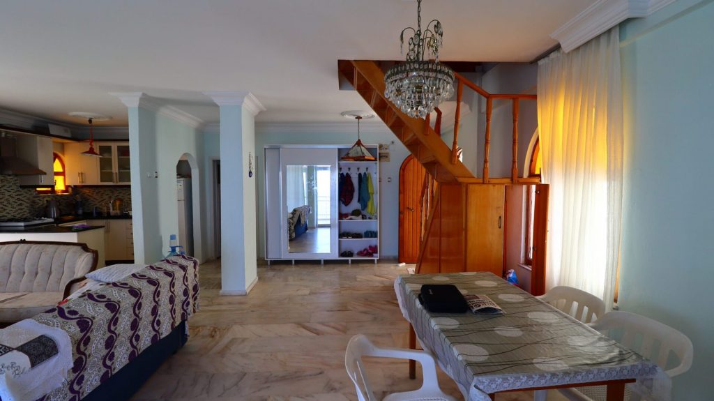 Mersin Ayaş Villa Özbelde Sitesi Denize Sıfır Satılık Dubleks Daire