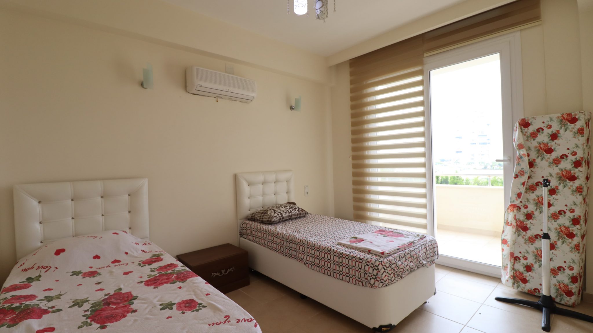 Mersin Erdemli Kargıpınarı Queenaba Sitesi Satılık 3+1  Eşyalı Daire