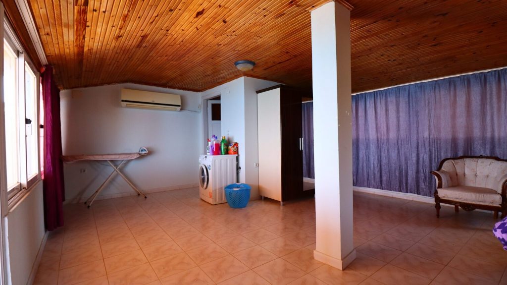 Mersin Ayaş Villa Özbelde Sitesi Denize Sıfır Satılık Dubleks Daire