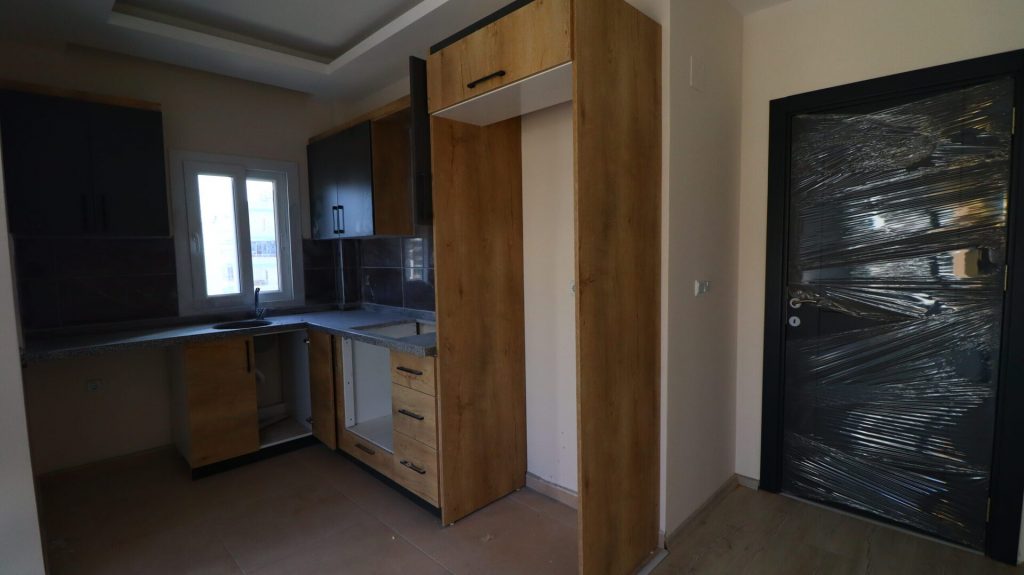 Mersin Erdemli Alata Satılık 2+1 Sıfır 3 Cepheli  Daire
