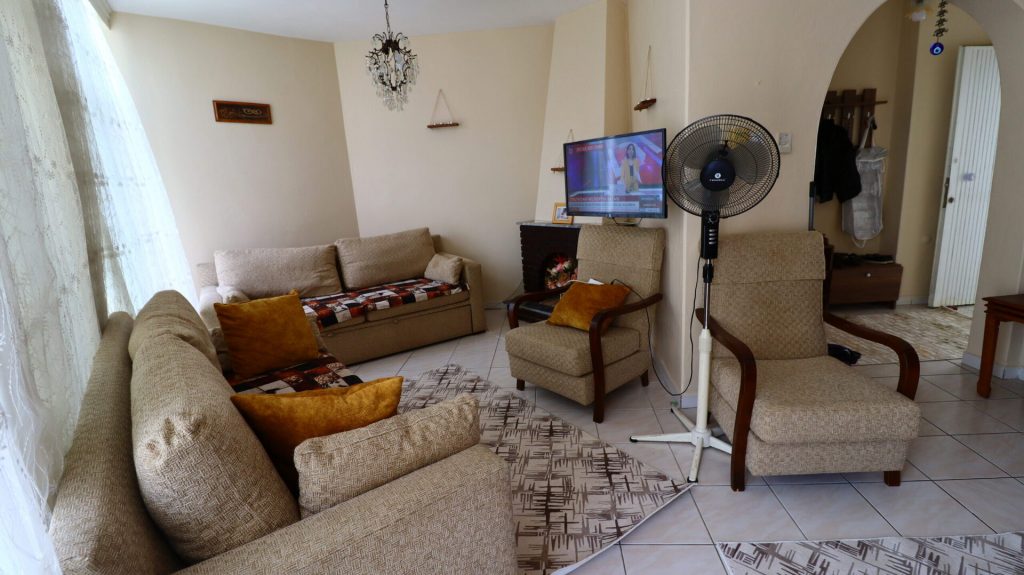 Mersin Erdemli Denize Sıfır Talas Sitesi Satılık 2+1 Eşyalı Daire
