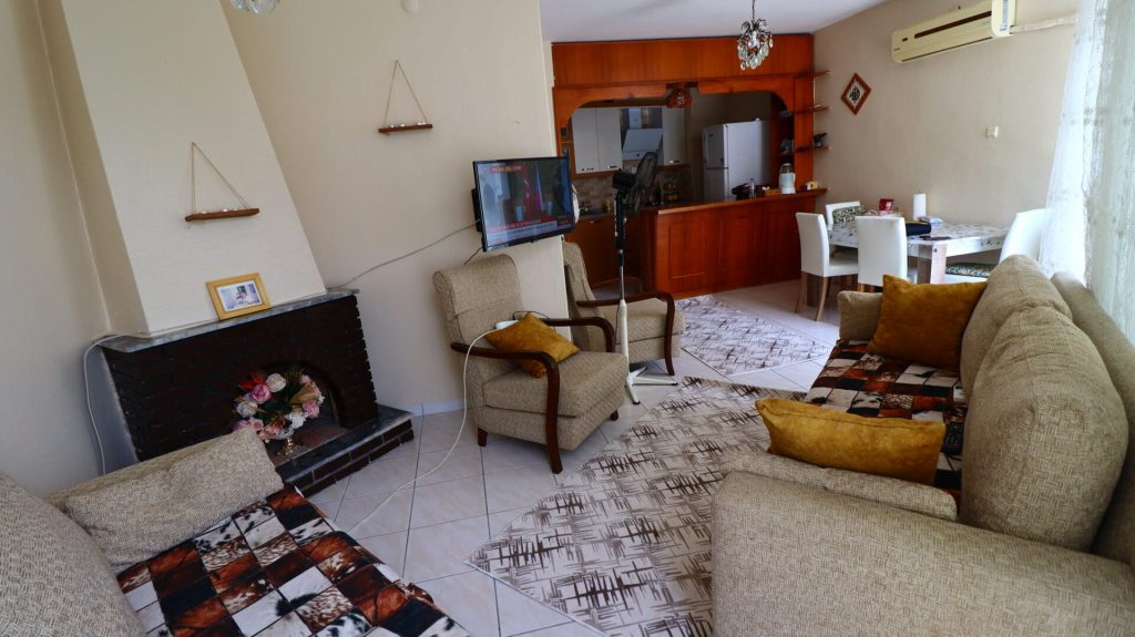 Mersin Erdemli Denize Sıfır Talas Sitesi Satılık 2+1 Eşyalı Daire