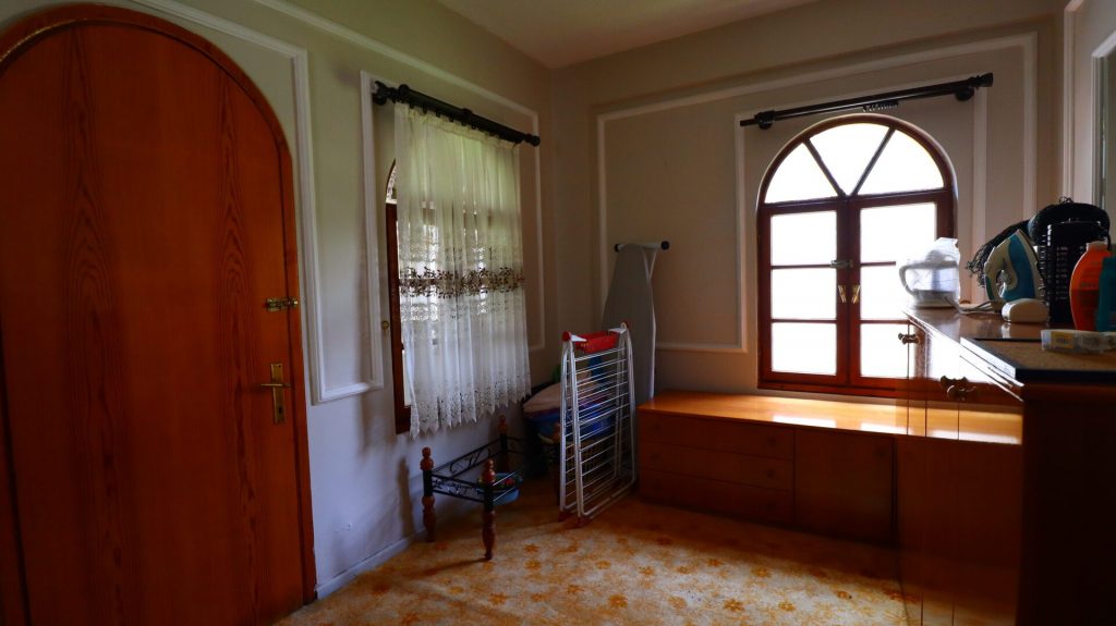 MERSİN ERDEMLİ KARGIPINARI SÖRF SİTESİ SATILIK 4+1 VİLLA