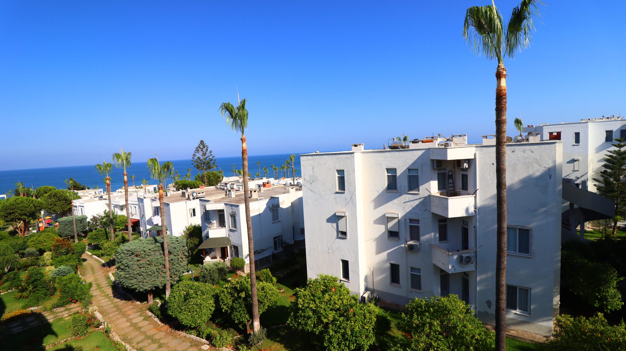 Mersin Erdemli Kumkuyu Altınportakal Sitesi Eski Bloklar Satılık 3+1 Daire