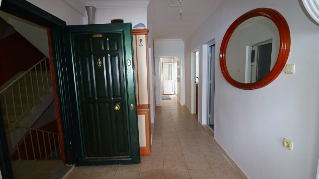 Mersin Erdemli Arpaçbahşiş Güneş 3 Sitesi Eşyalı Kiralık 2+1 Bakımlı Daire
