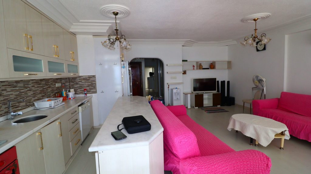 Mersin Erdemli Arpaçbahşiş Güneş 3 Sitesi Eşyalı Kiralık 2+1 Lüks Daire