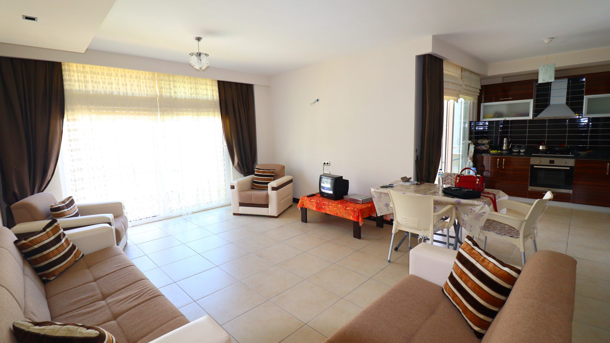 Mersin Erdemli Kumkuyu Altın Portakal Sitesi Eşyalı Satılık 2+1 Lüks Daire