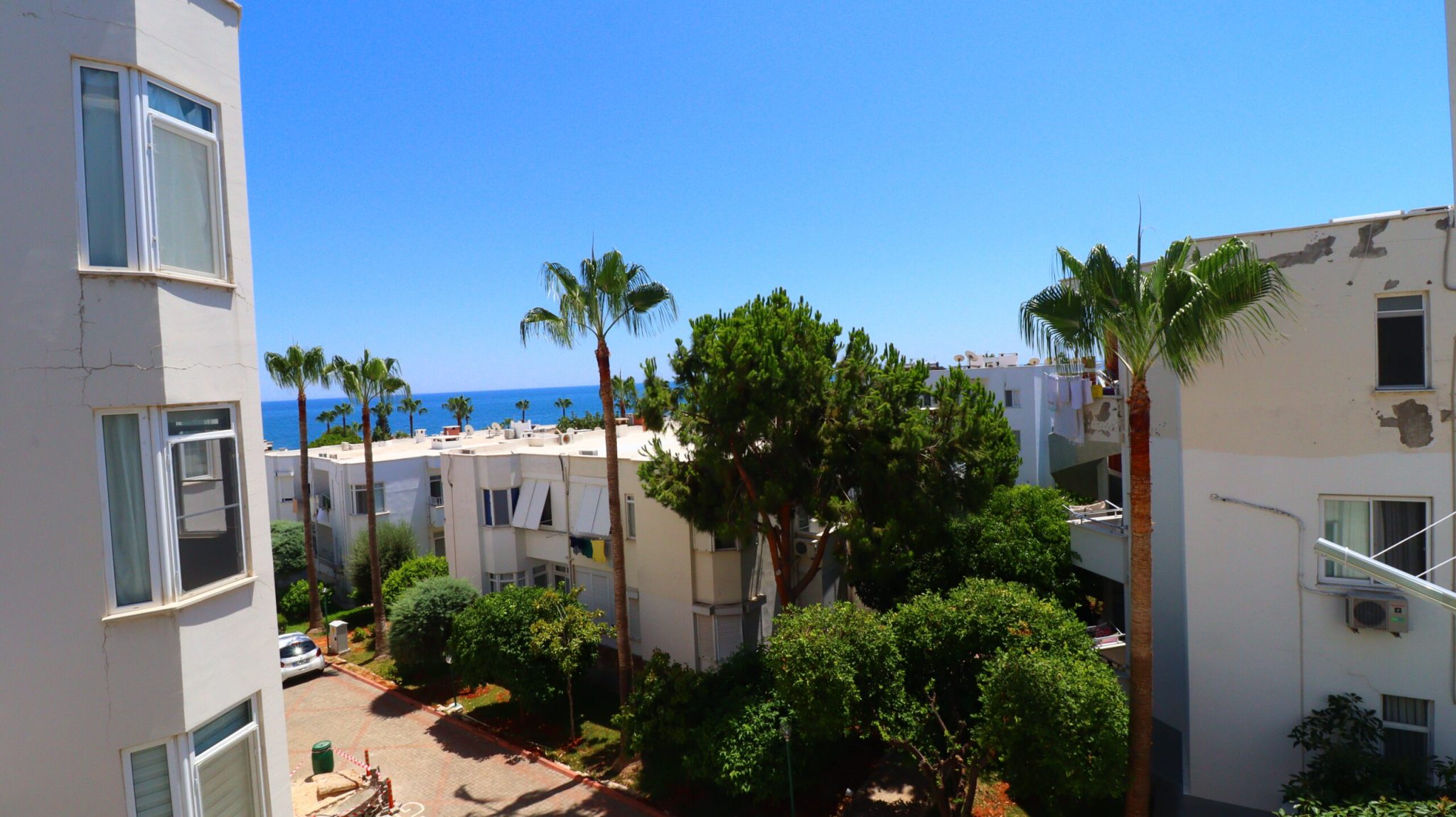 Mersin Erdemli Kumkuyu Altın Portakal Sitesi Eşyalı Satılık 2+1 Lüks Daire
