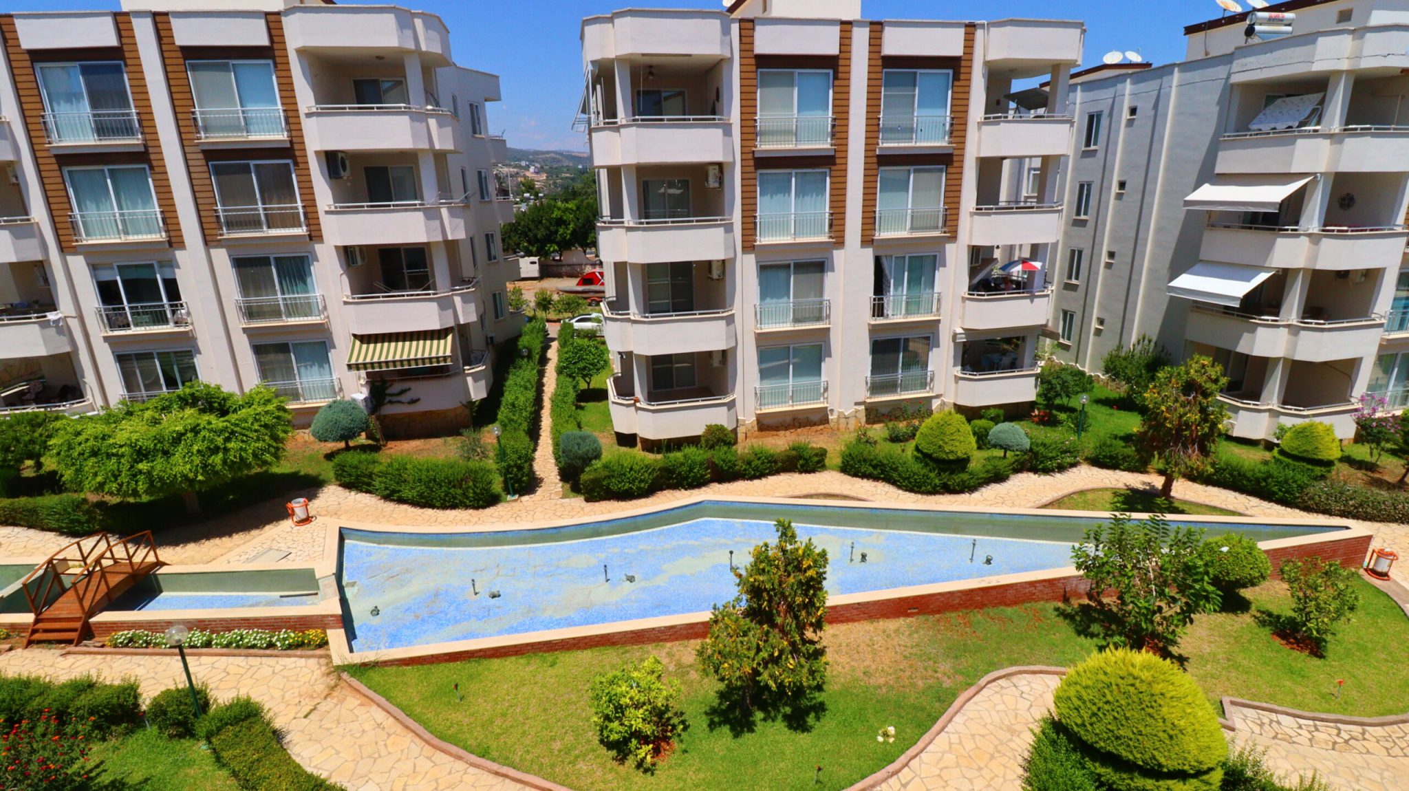 Mersin Erdemli Kumkuyu Altın Portakal Sitesi Eşyalı Satılık 2+1 Lüks Daire