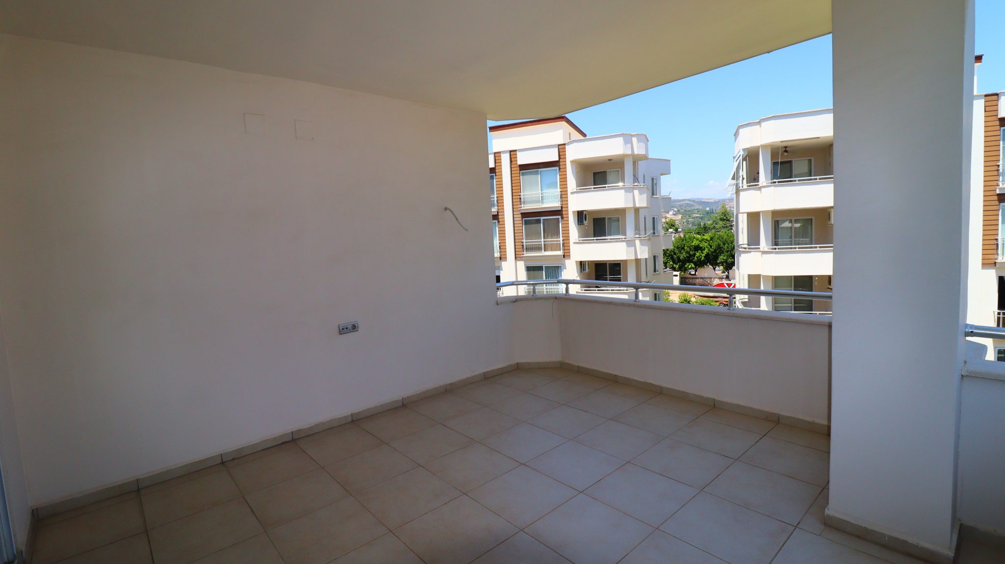 Mersin Erdemli Kumkuyu Altın Portakal Sitesi Eşyalı Satılık 2+1 Lüks Daire