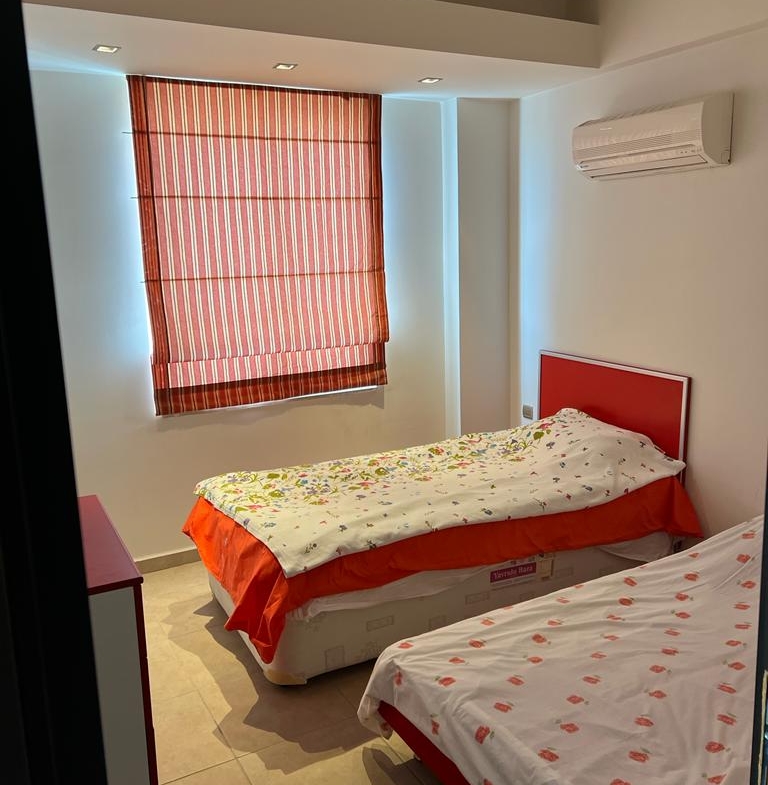 Mersin Erdemli Kumkuyu Altınportakal Sitesi Eşyalı Satılık 2+1 Deniz Manzaralı Daire