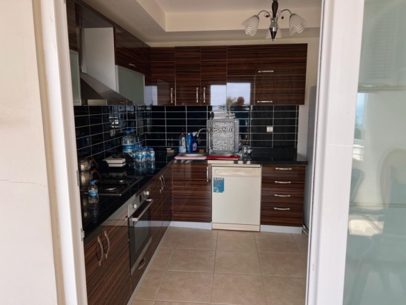 Mersin Erdemli Kumkuyu Altınportakal Sitesi Eşyalı Satılık 2+1 Deniz Manzaralı Daire