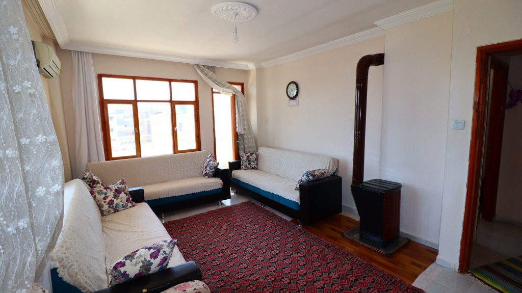 Mersin Erdemli Merkez Eşyalı Kiralık 2+1 Bağımsız Mutfak Daire