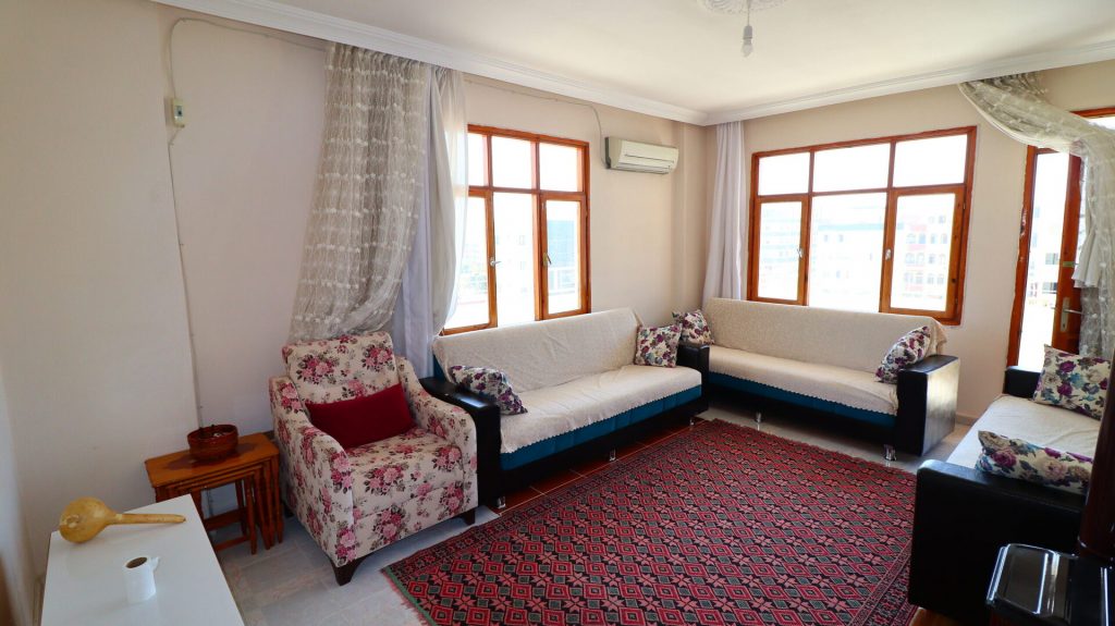 Mersin Erdemli Merkez Eşyalı Kiralık 2+1 Bağımsız Mutfak Daire