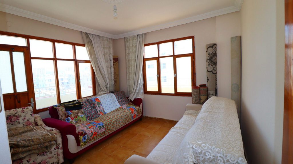Mersin Erdemli Merkez Eşyalı Kiralık 2+1 Bağımsız Mutfak Daire