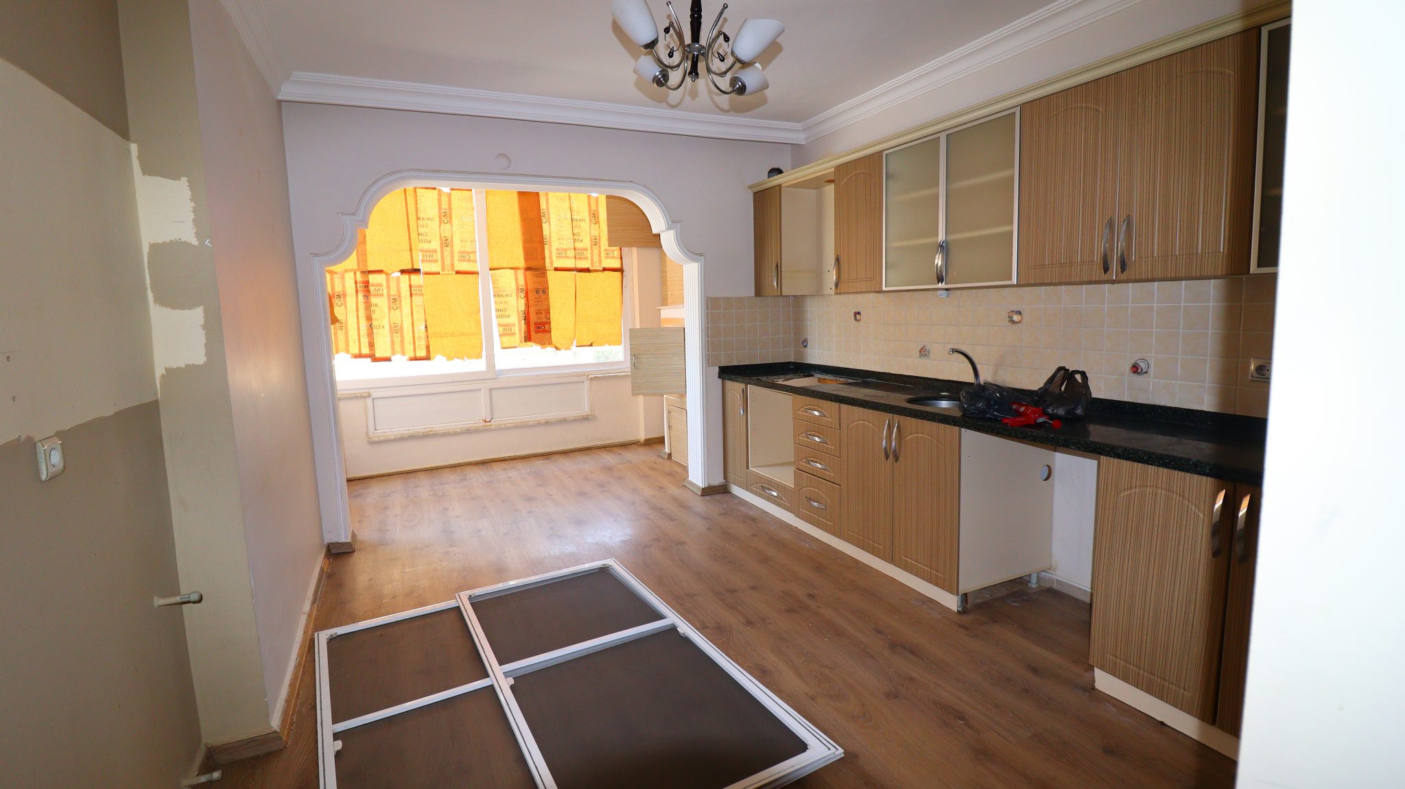 Mersin Erdemli Merkez Şenler 4 Acil Satılık 3+1 Bakımlı Daire
