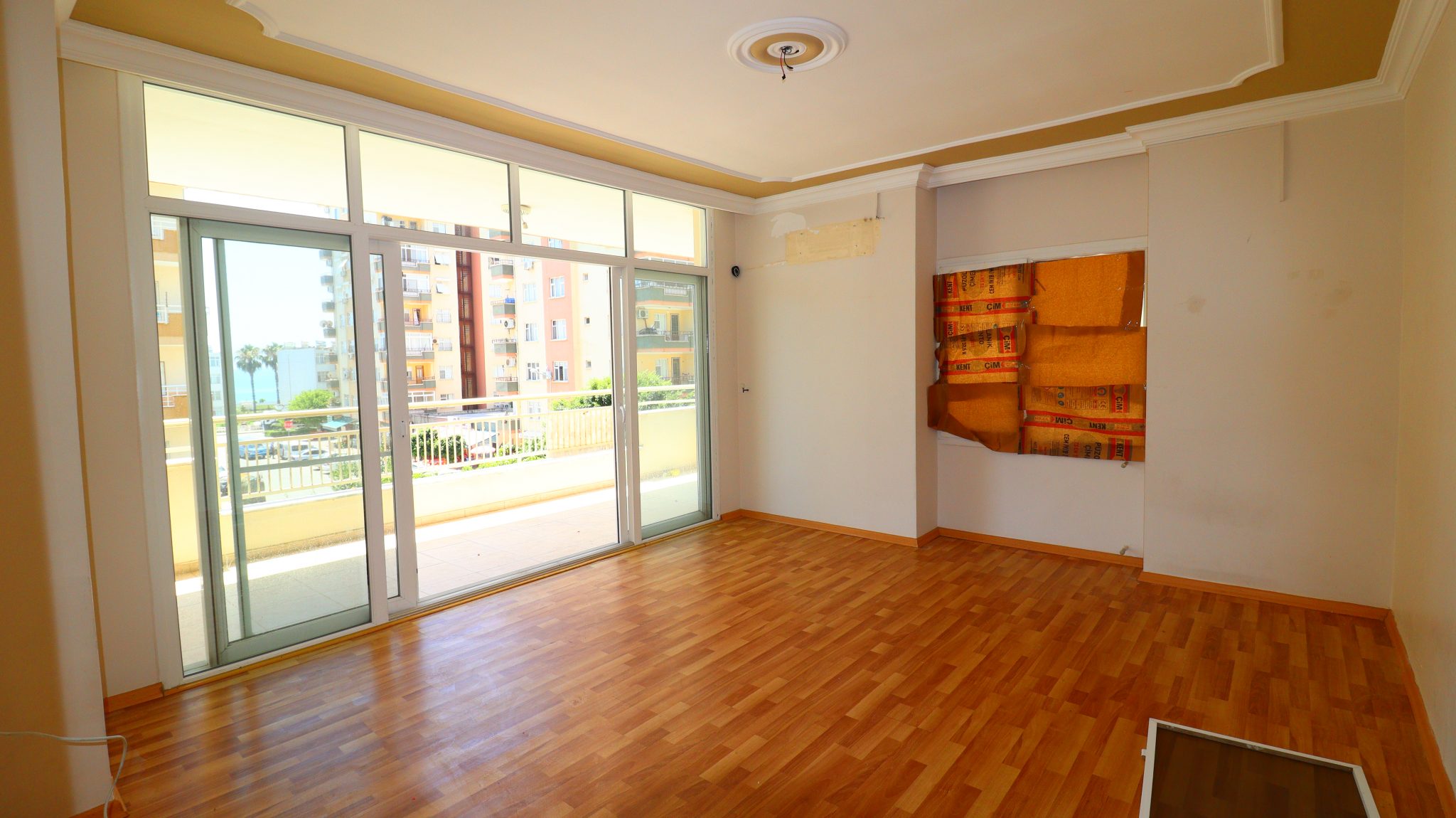 Mersin Erdemli Merkez Şenler 4 Acil Satılık 3+1 Bakımlı Daire
