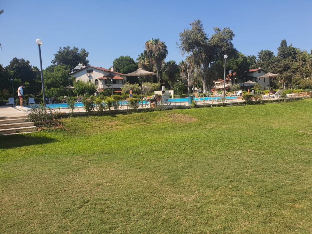 MERSİN ERDEMLİ KARGIPINARI SÖRF SİTESİ SATILIK 4+1 VİLLA