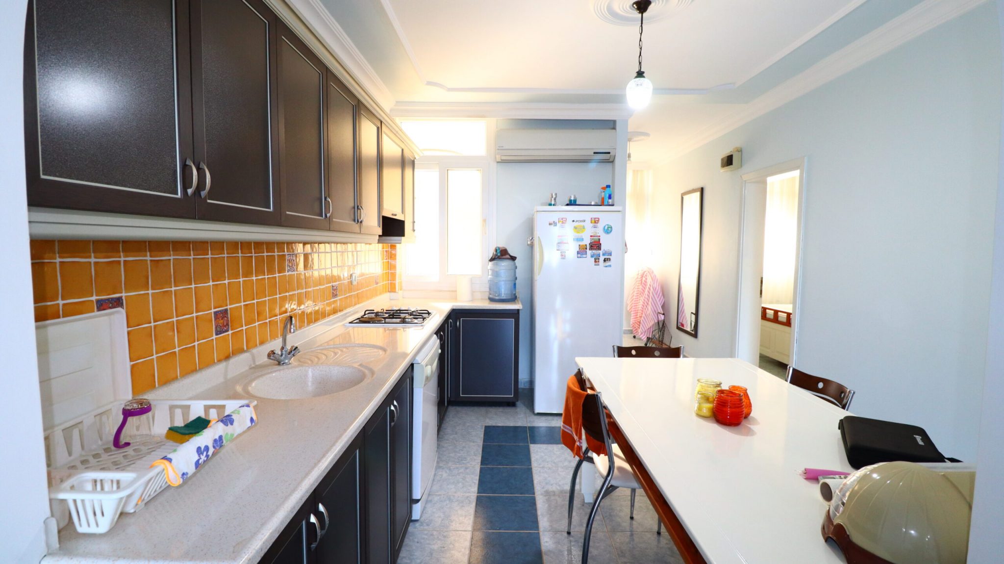 Erdemli Erciyes Sitesi Denize Sıfır Satılık Daire