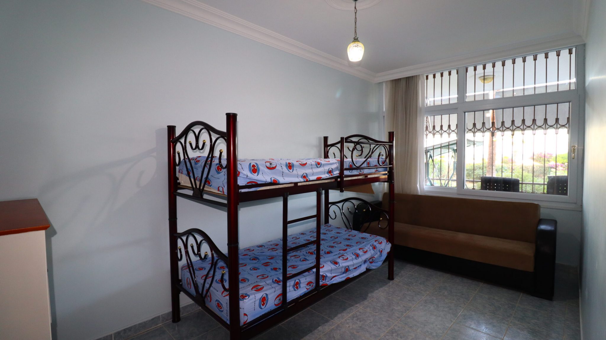 Erdemli Erciyes Sitesi Denize Sıfır Satılık Daire