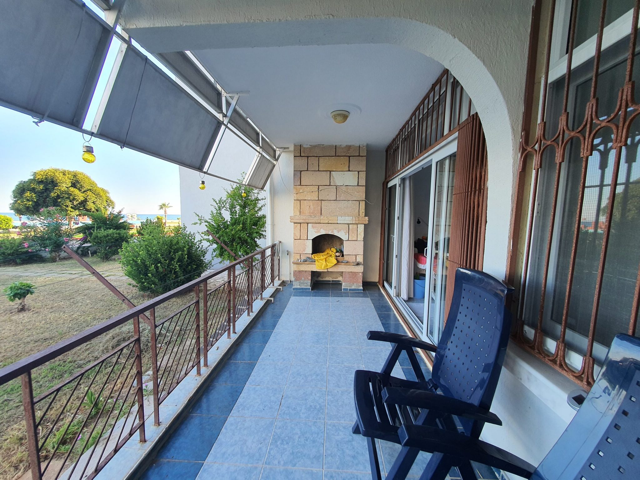 Erdemli Erciyes Sitesi Denize Sıfır Satılık Daire