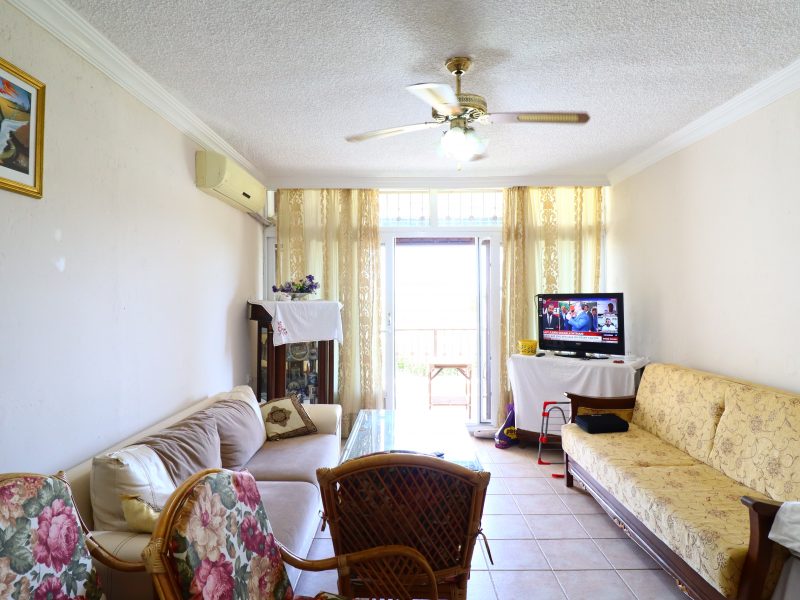 Mersin Erdemli Erciyes Sitesi Deniz Manzaralı  Satılık 2+1 Bahçe Katı Daire