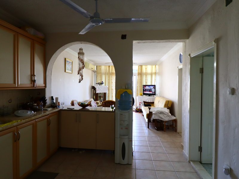 Mersin Erdemli Erciyes Sitesi Deniz Manzaralı  Satılık 2+1 Bahçe Katı Daire