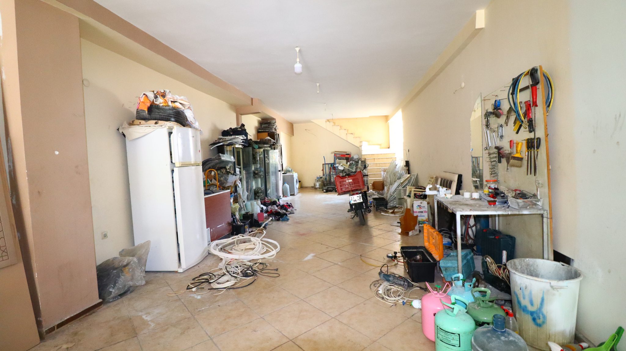 Mersin Erdemli Alata Mahallesi D 400 Ana Yola Sıfır Satılık Dükkan
