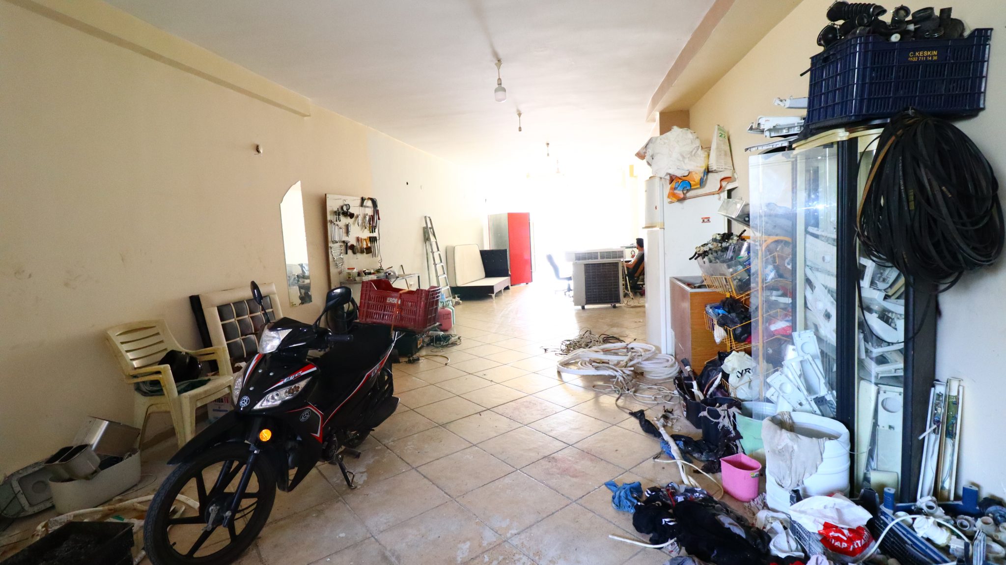 Mersin Erdemli Alata Mahallesi D 400 Ana Yola Sıfır Satılık Dükkan