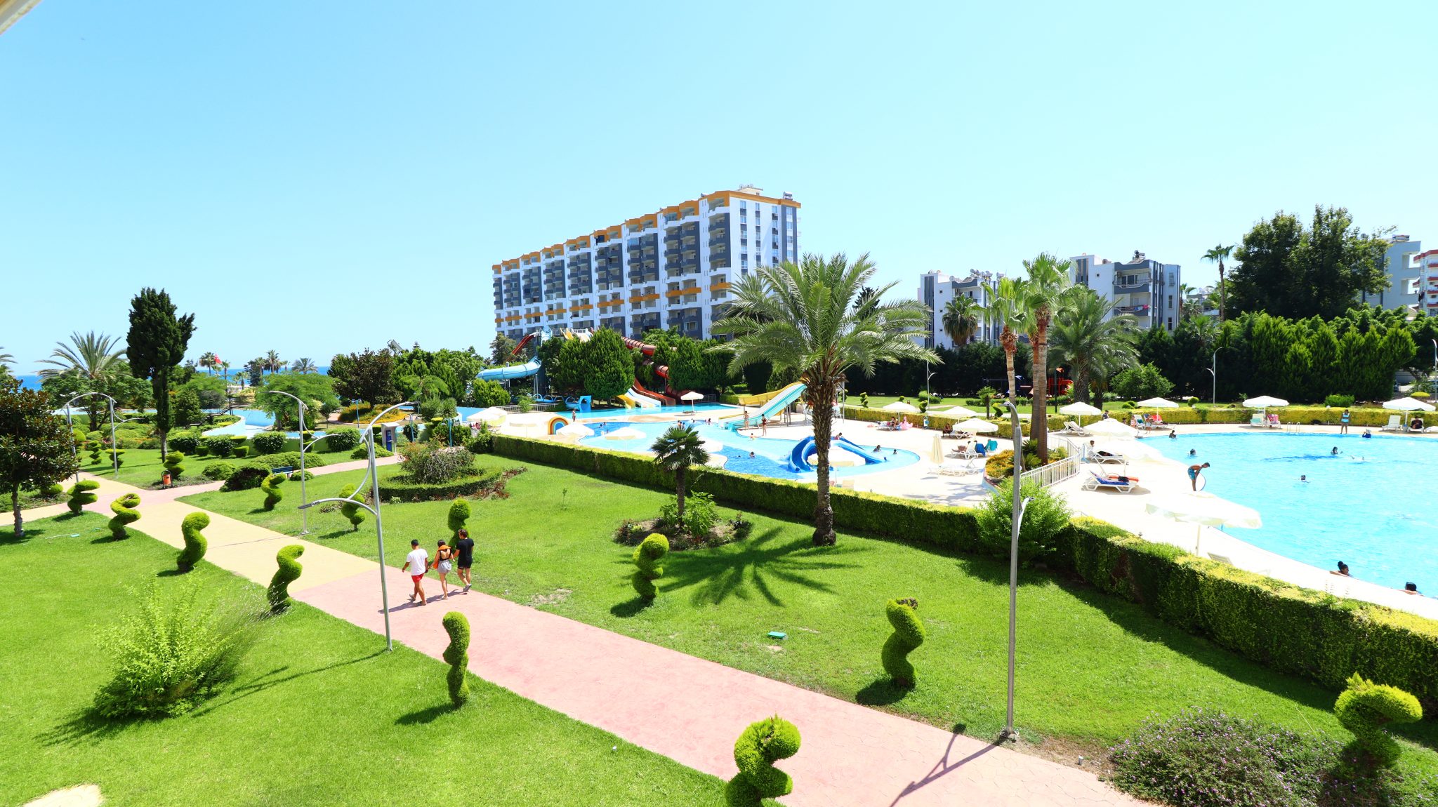 Квартира 3+1 на продажу в комплексе Mersin Erdemli Kargipınarı Queenaba
