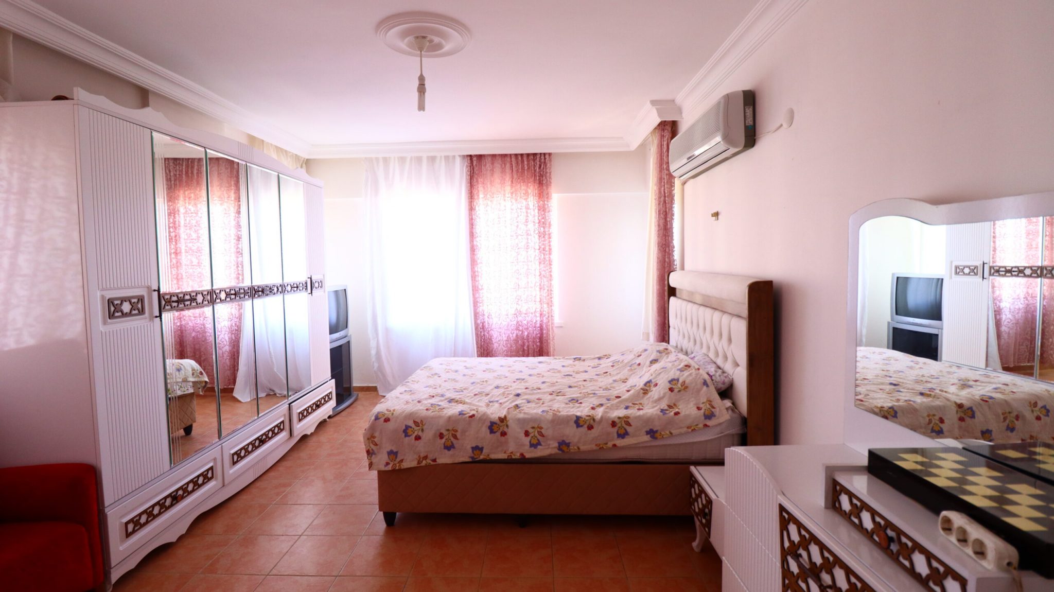 Mersin Erdemli Tömük Flamingo 4 Sitesi Eşyalı Satılık 3+1 Daire