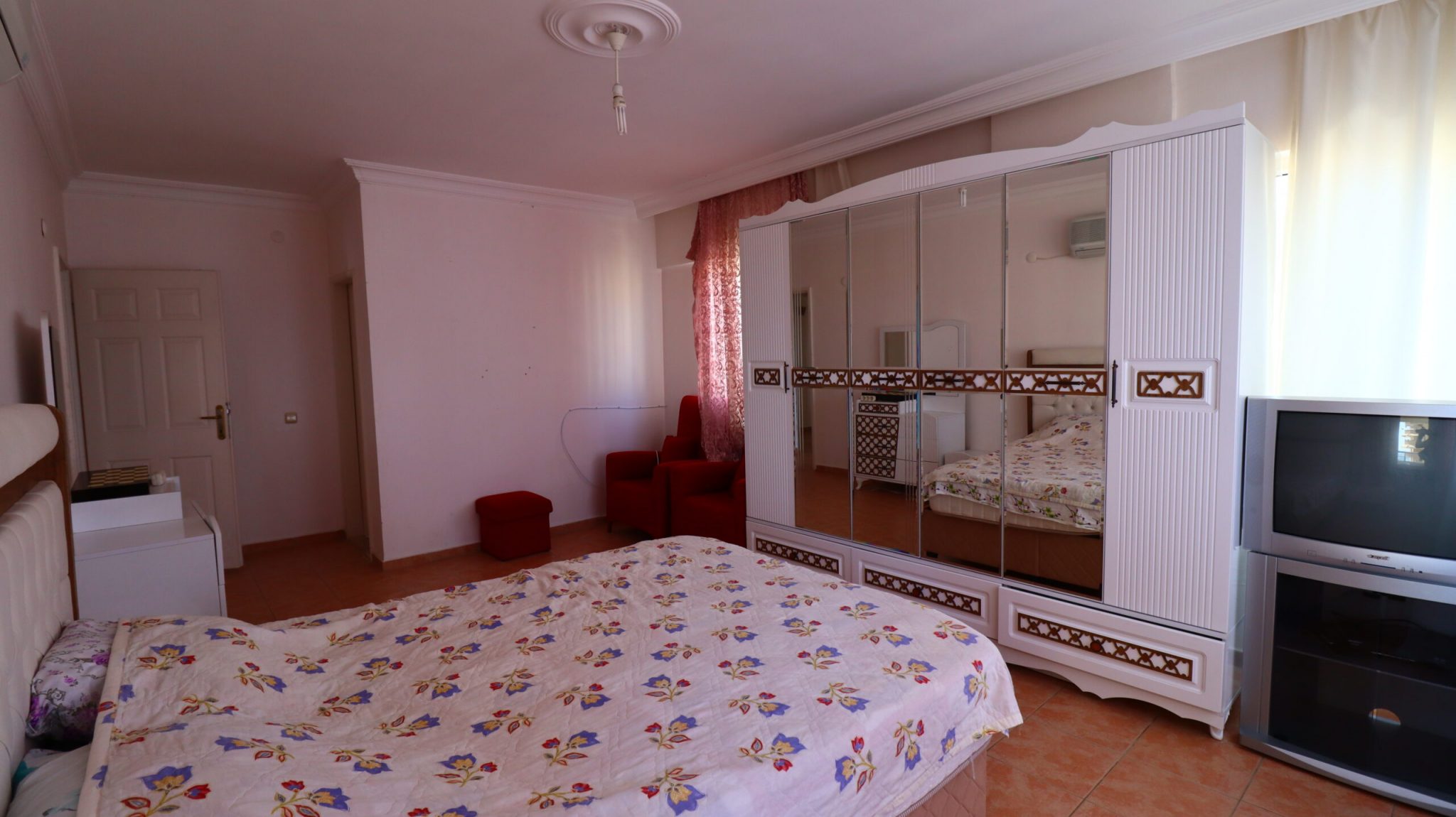 Mersin Erdemli Tömük Flamingo 4 Sitesi Eşyalı Satılık 3+1 Daire