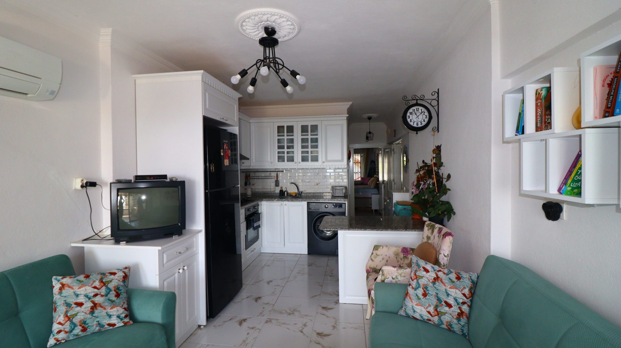 Mersin Erdemli Gondol Tatil Sitesi Eşyalı Satılık 1+1 Daire