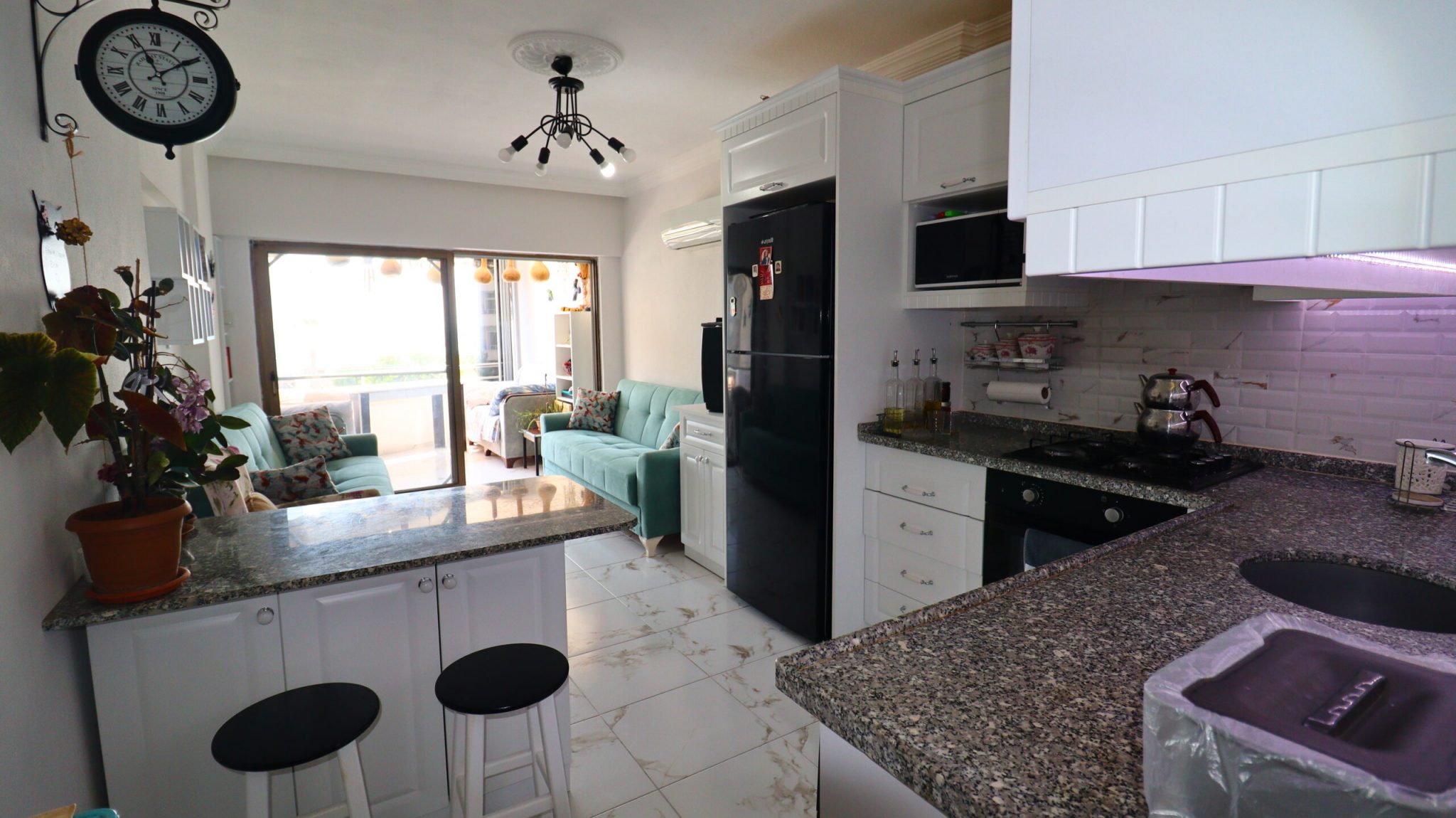 Mersin Erdemli Gondol Tatil Sitesi Eşyalı Satılık 1+1 Daire