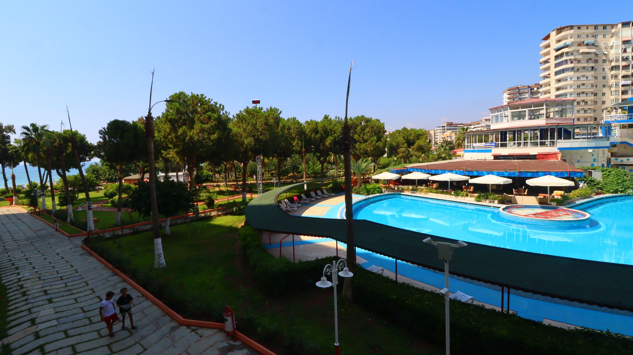 Mersin Erdemli Gondola Holiday Complex Möblierte 1+1 Wohnung zu verkaufen