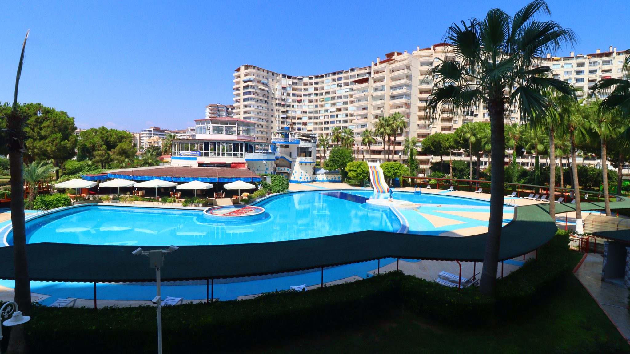Mersin Erdemli Gondola Holiday Complex Möblierte 1+1 Wohnung zu verkaufen