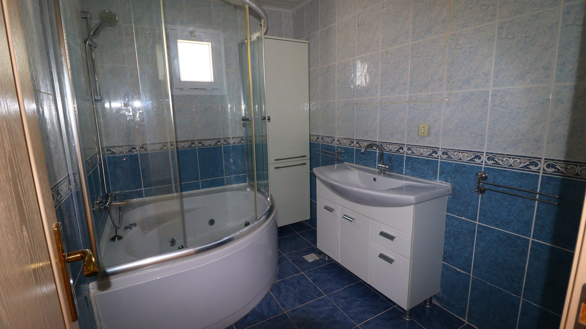 Mersin Erdemli Alata Marin Gündeşli Plaza Sitesi Kiralık 3+1 Daire