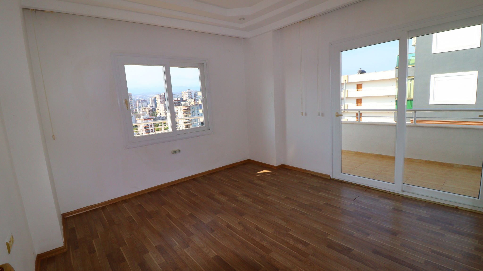 Mersin Erdemli Alata Marin Gündeşli Plaza Sitesi Kiralık 3+1 Daire