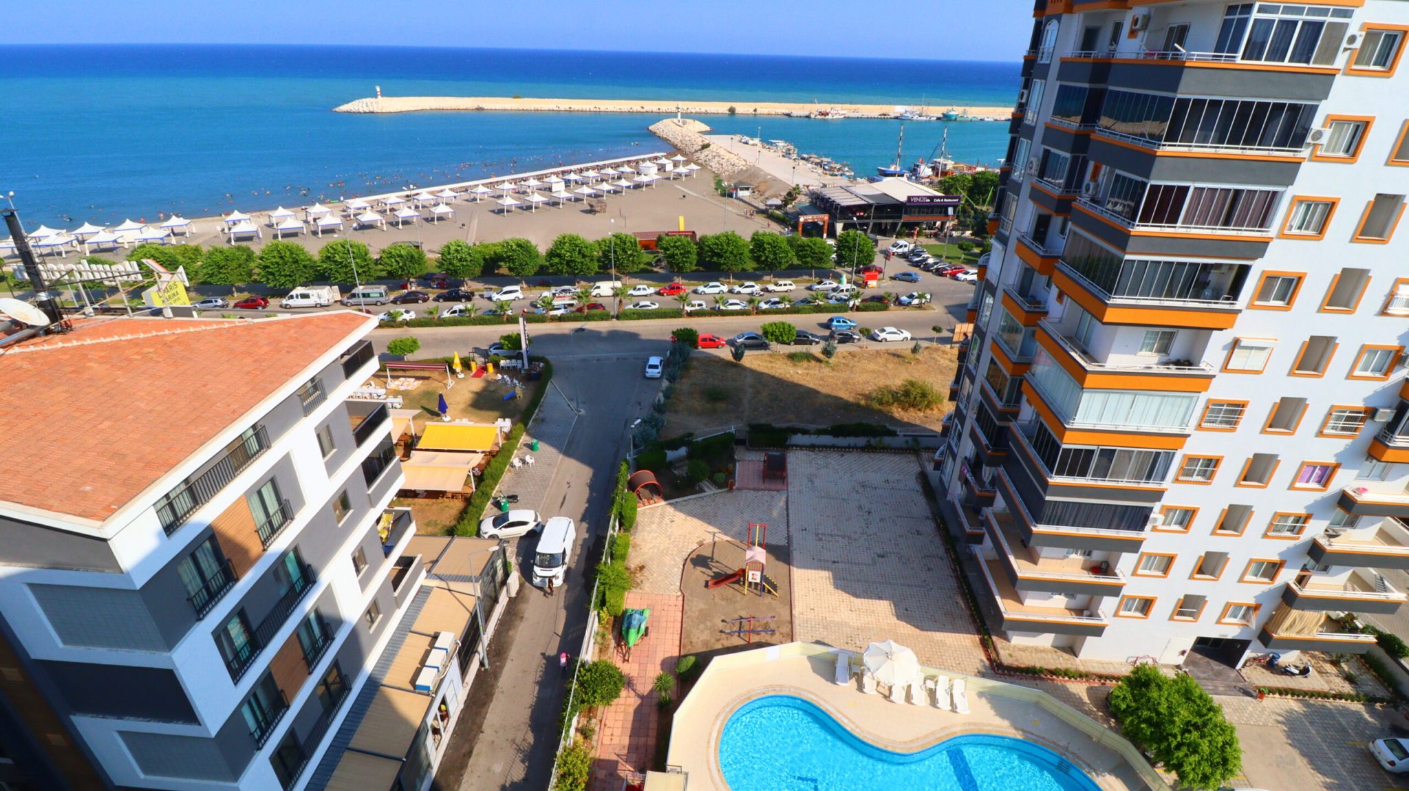 Mersin Erdemli Alata Marin Gündeşli Plaza Sitesi Kiralık 3+1 Daire