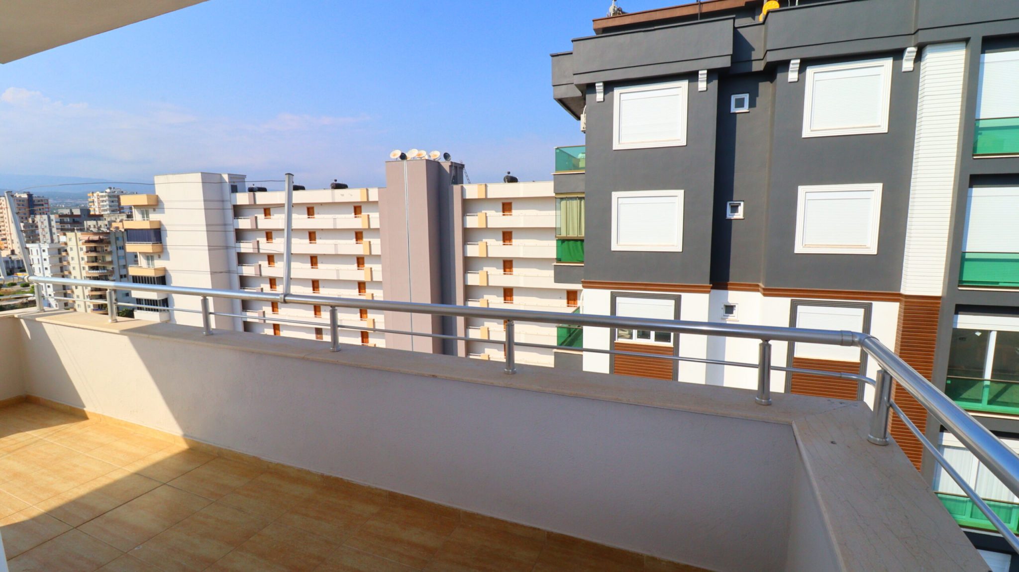 Mersin Erdemli Alata Marin Gündeşli Plaza Sitesi Kiralık 3+1 Daire