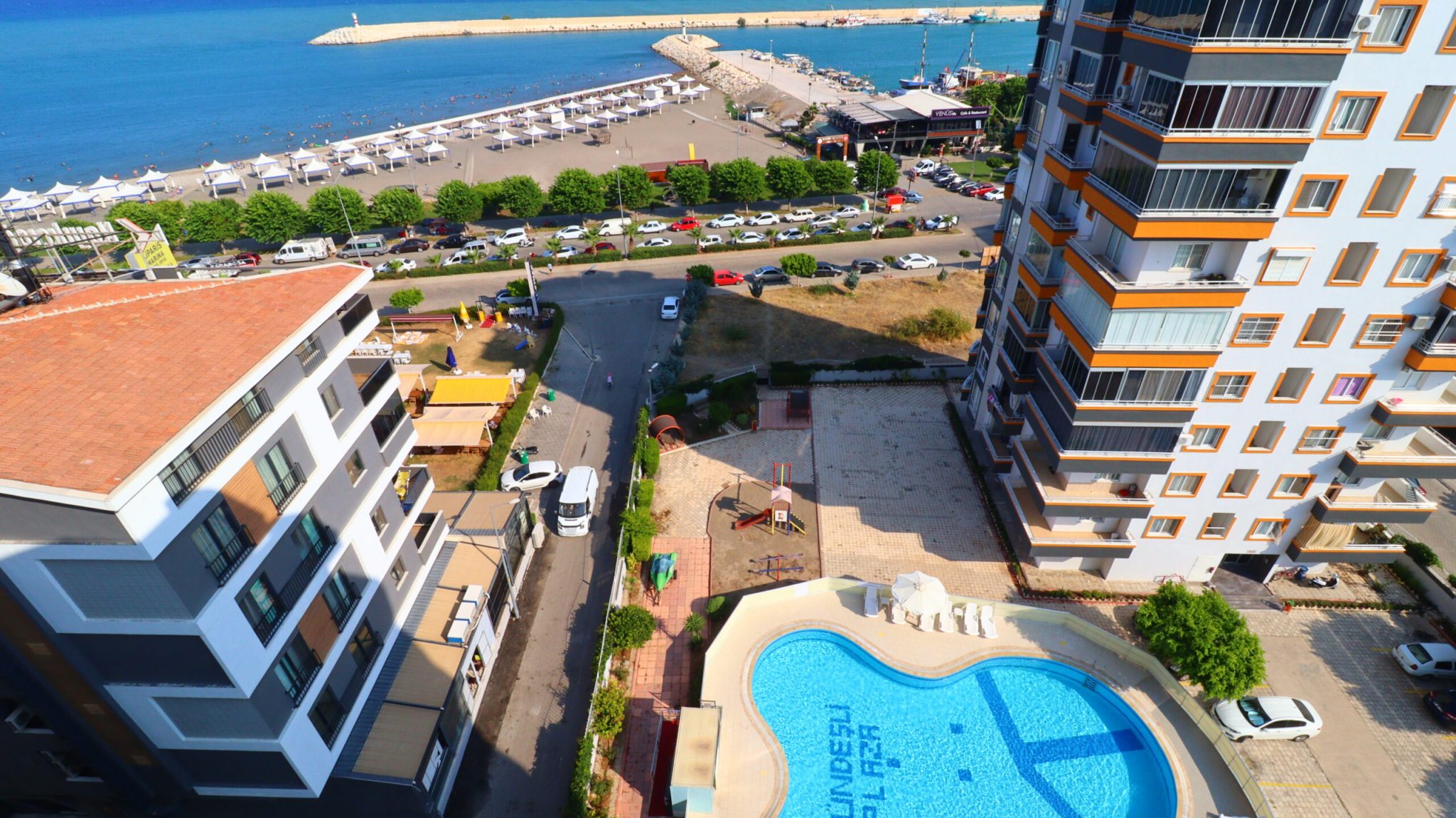 Mersin Erdemli Alata Marin Gündeşli Plaza Sitesi Kiralık 3+1 Daire