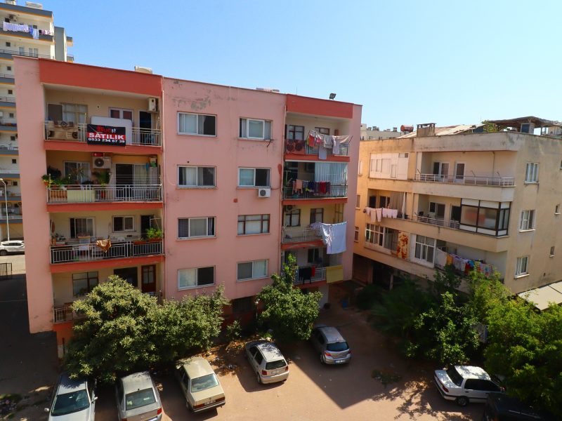 Mersin Erdemli Merkez 1.Plaj Yolu Satılık 2+1 Bağımsız Mutfak Daire