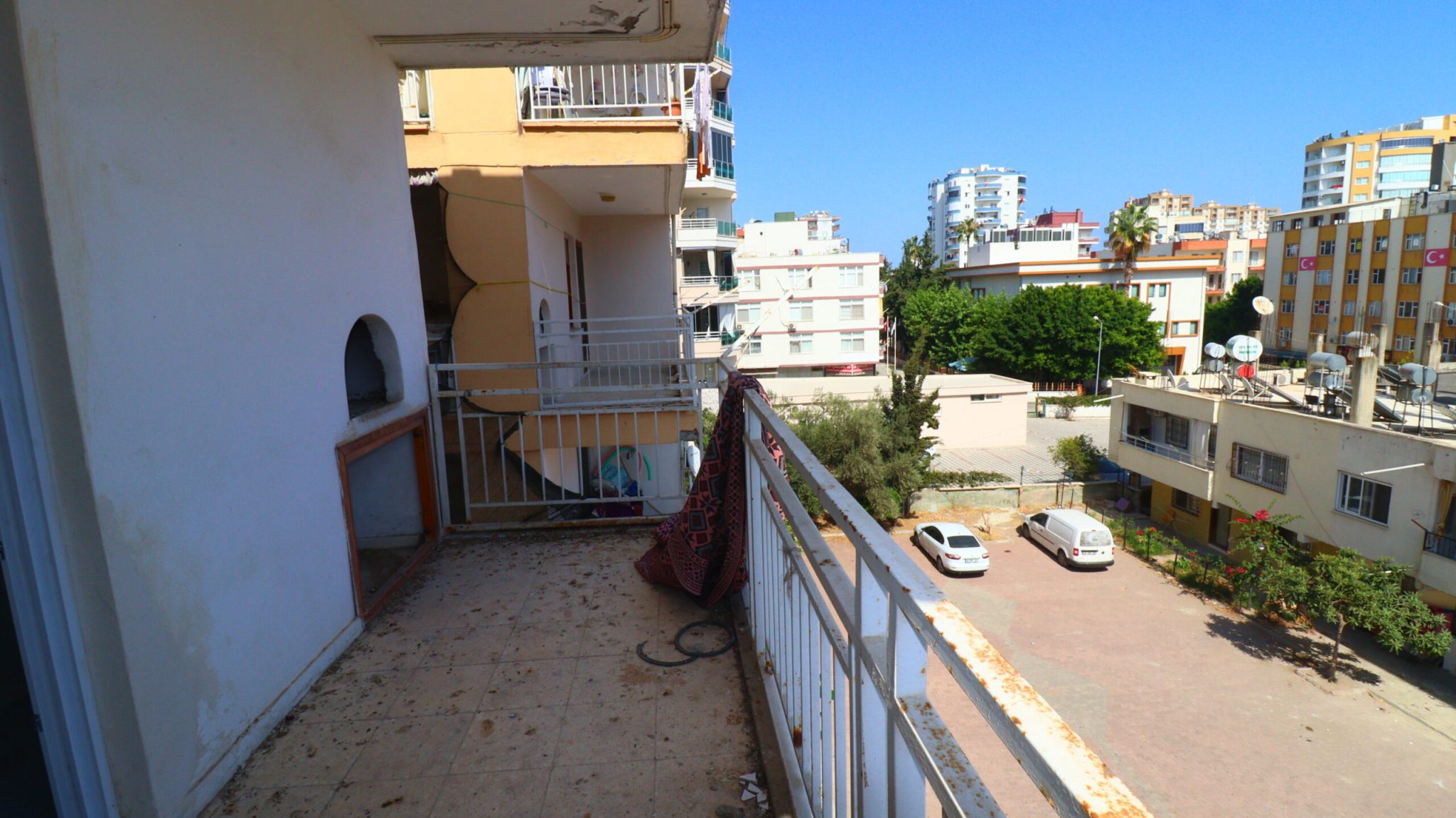 Mersin Erdemli Merkez 1.Plaj Yolu Satılık 2+1 Bağımsız Mutfak Daire