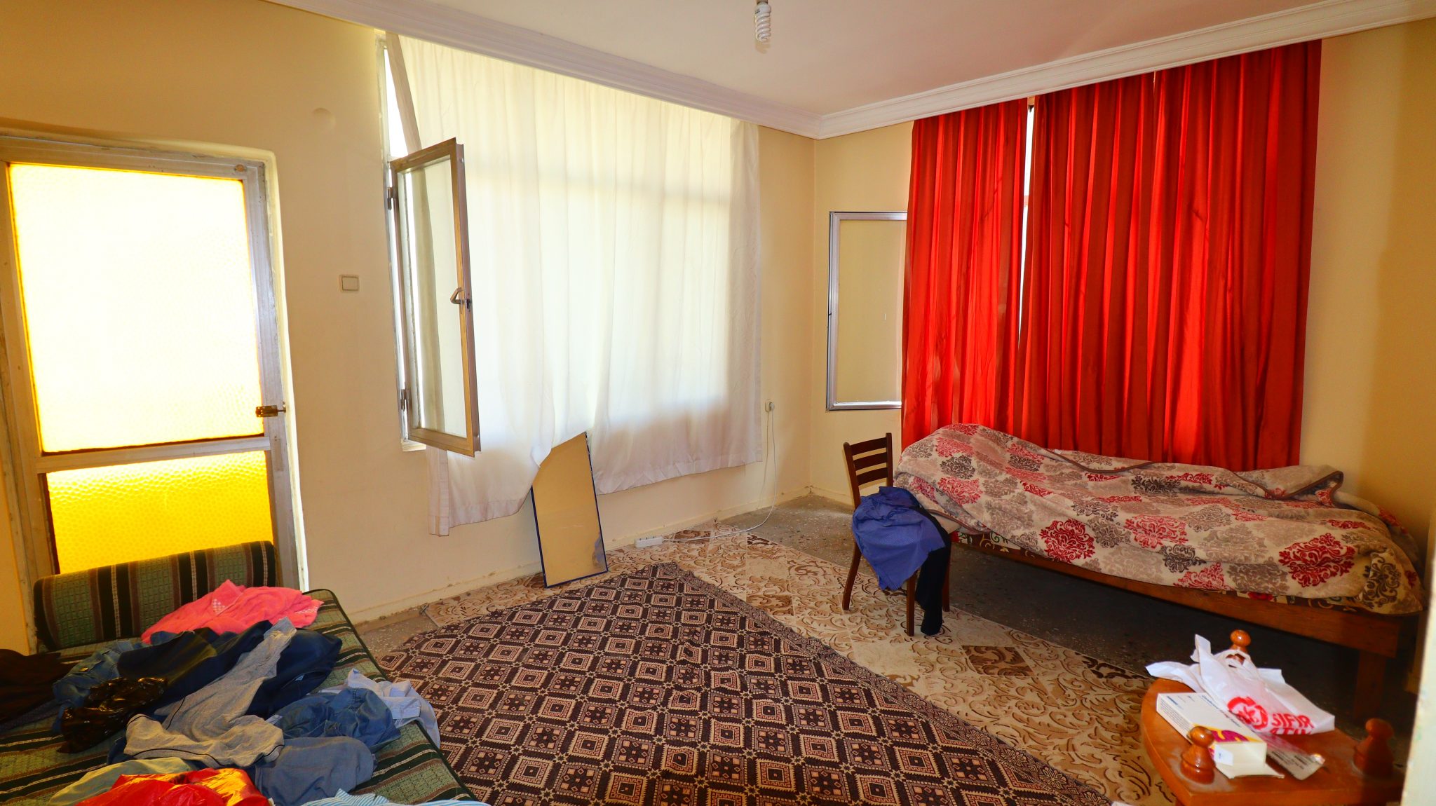3+1 Flat for Sale in Mersin Erdemli Merkez District, 100 Meters to the Sea