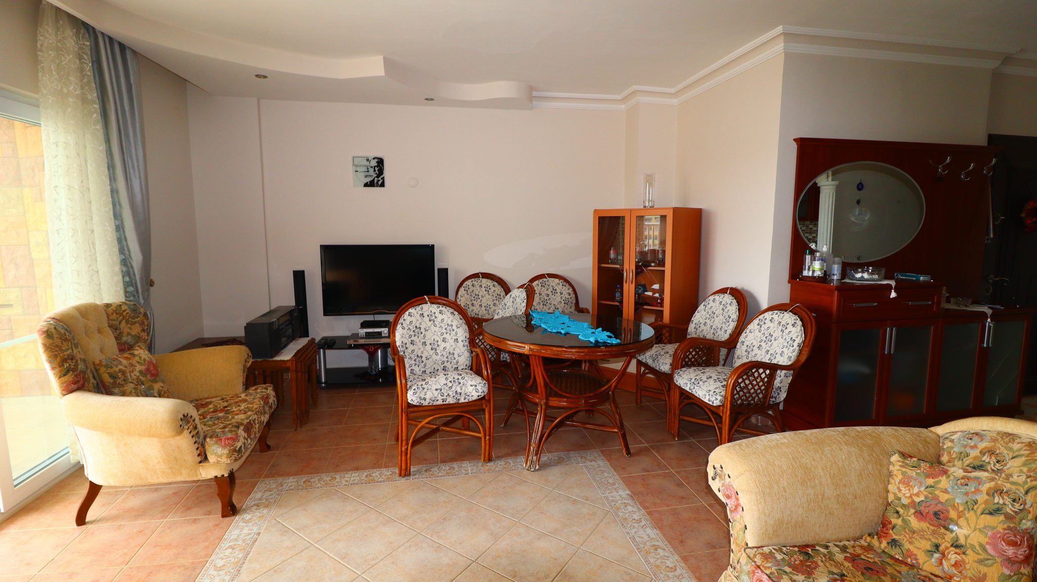 Möblierte 3+1 Wohnung zum Verkauf in Mersin Erdemli Tömük Flamingo 8 Complex