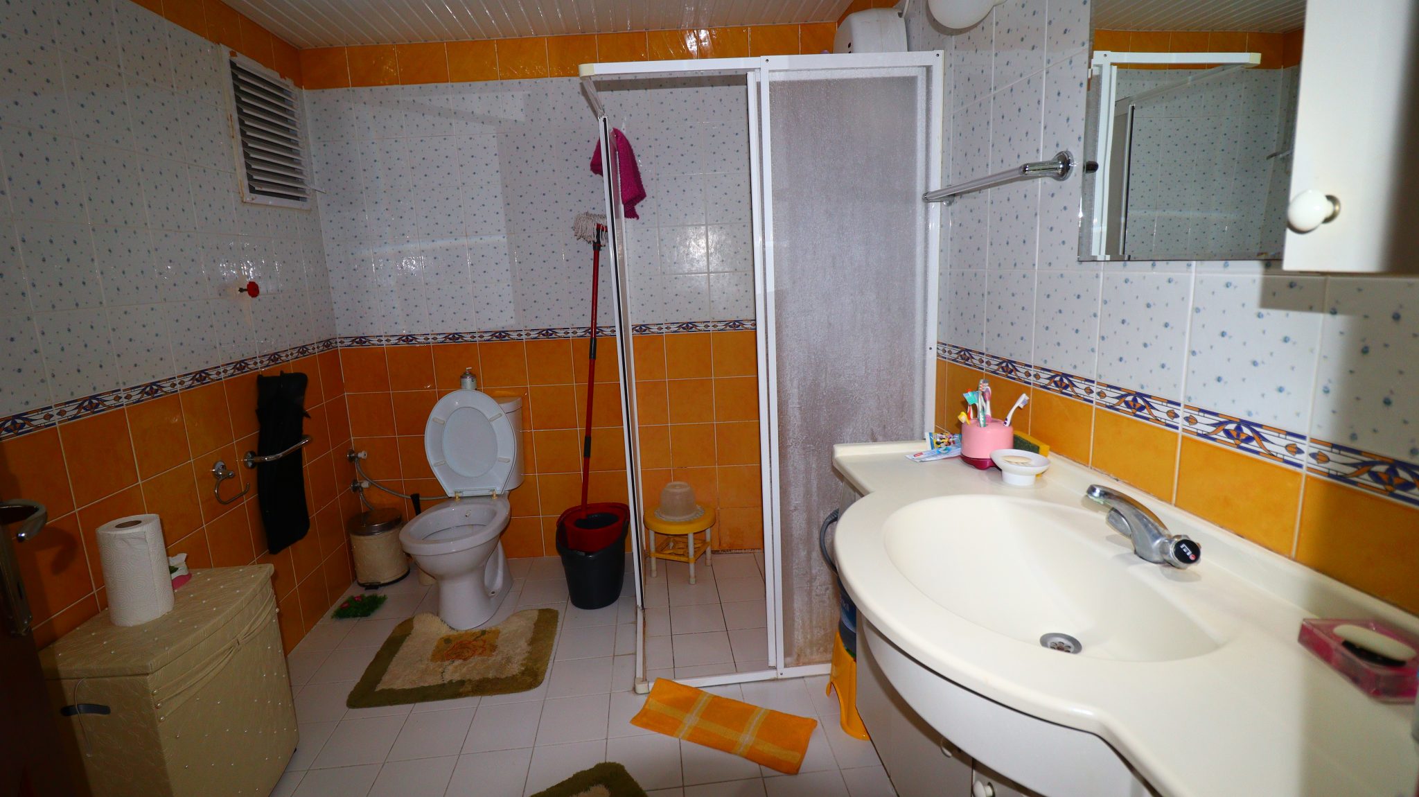 Möblierte 3+1 Wohnung zum Verkauf in Mersin Erdemli Tömük Flamingo 8 Complex