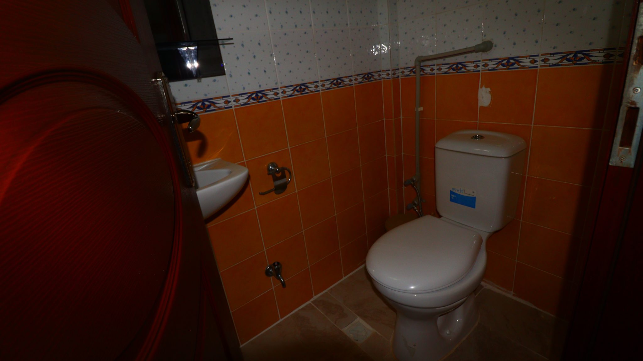 Möblierte 3+1 Wohnung zum Verkauf in Mersin Erdemli Tömük Flamingo 8 Complex