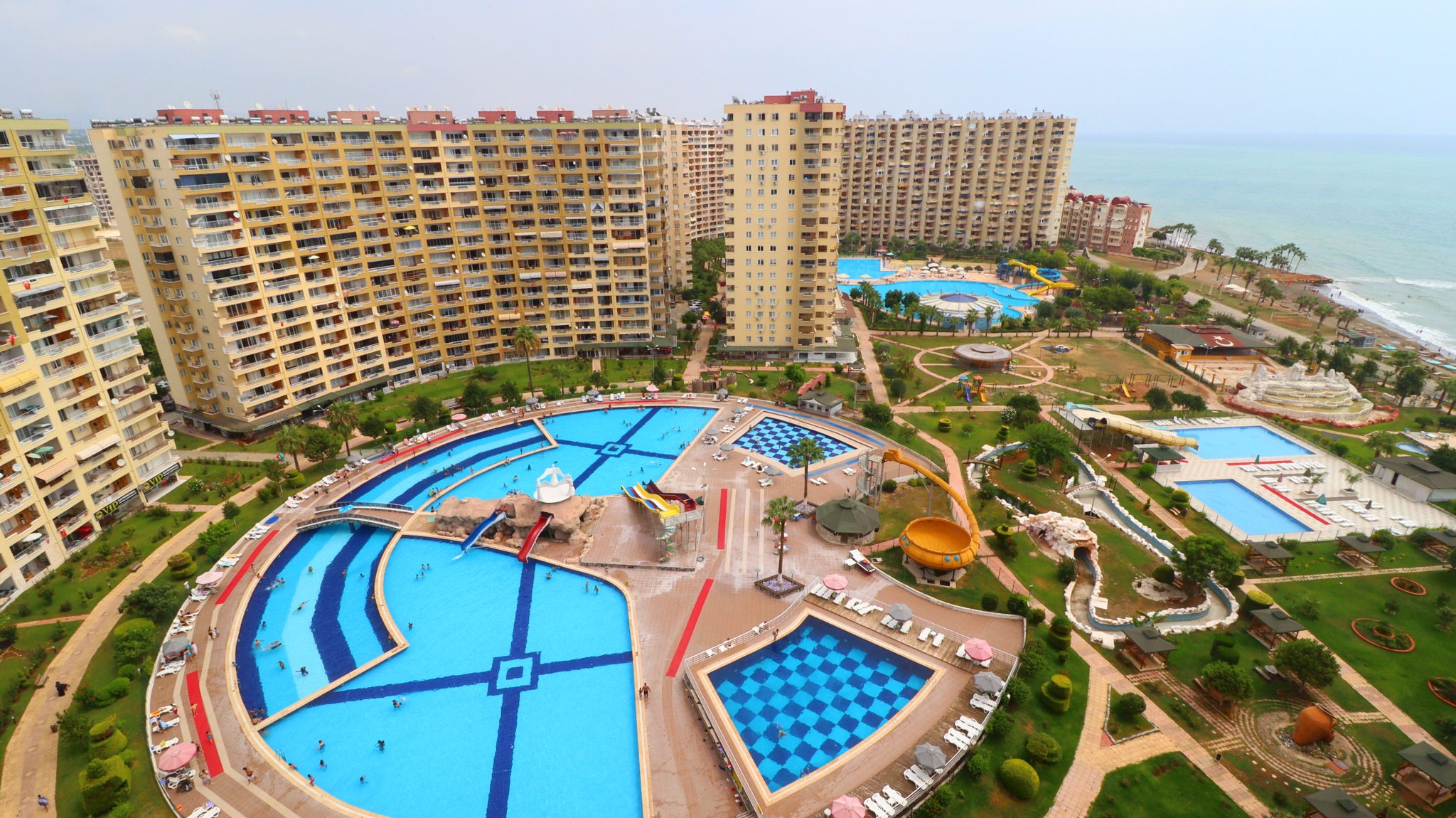 Möblierte 3+1 Wohnung zum Verkauf in Mersin Erdemli Tömük Flamingo 8 Complex