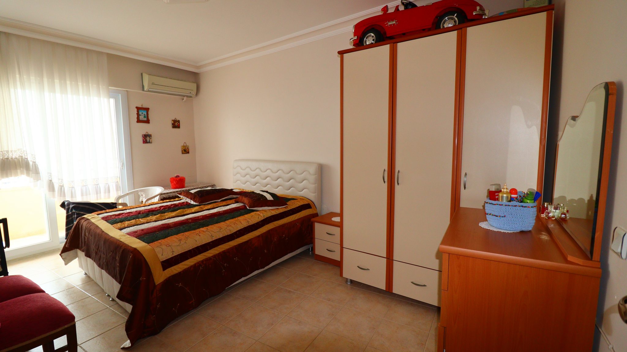 Möblierte 3+1 Wohnung zum Verkauf in Mersin Erdemli Tömük Flamingo 8 Complex