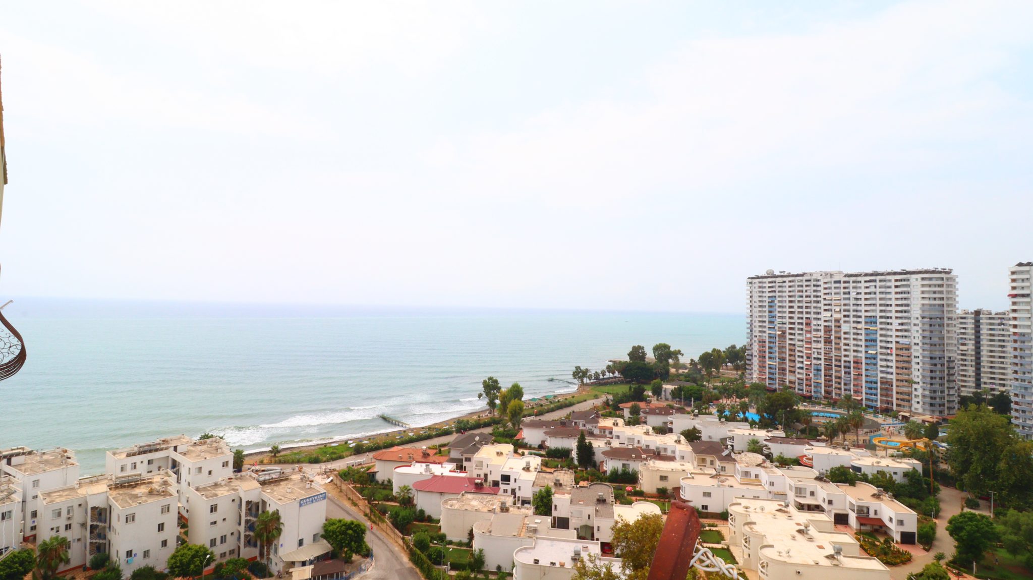 Möblierte 3+1 Wohnung zum Verkauf in Mersin Erdemli Tömük Flamingo 8 Complex